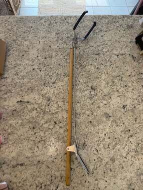Unbranded Wooden Handle Long Reach Crab Fish Tongs Scissor Tool